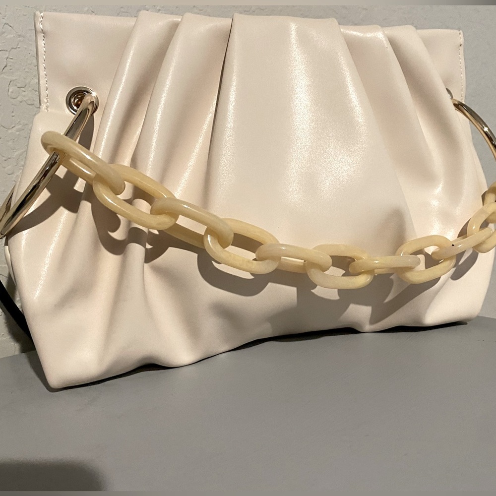 White clutch